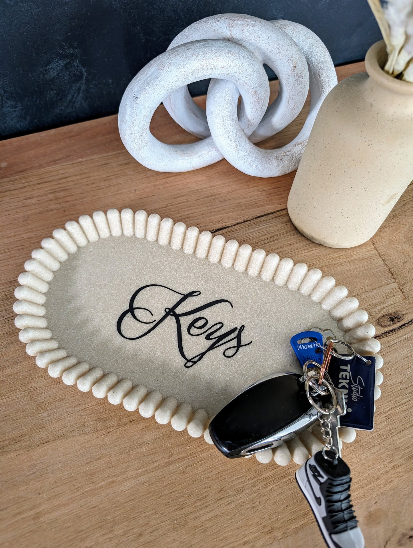 Natural Rib Key Tray