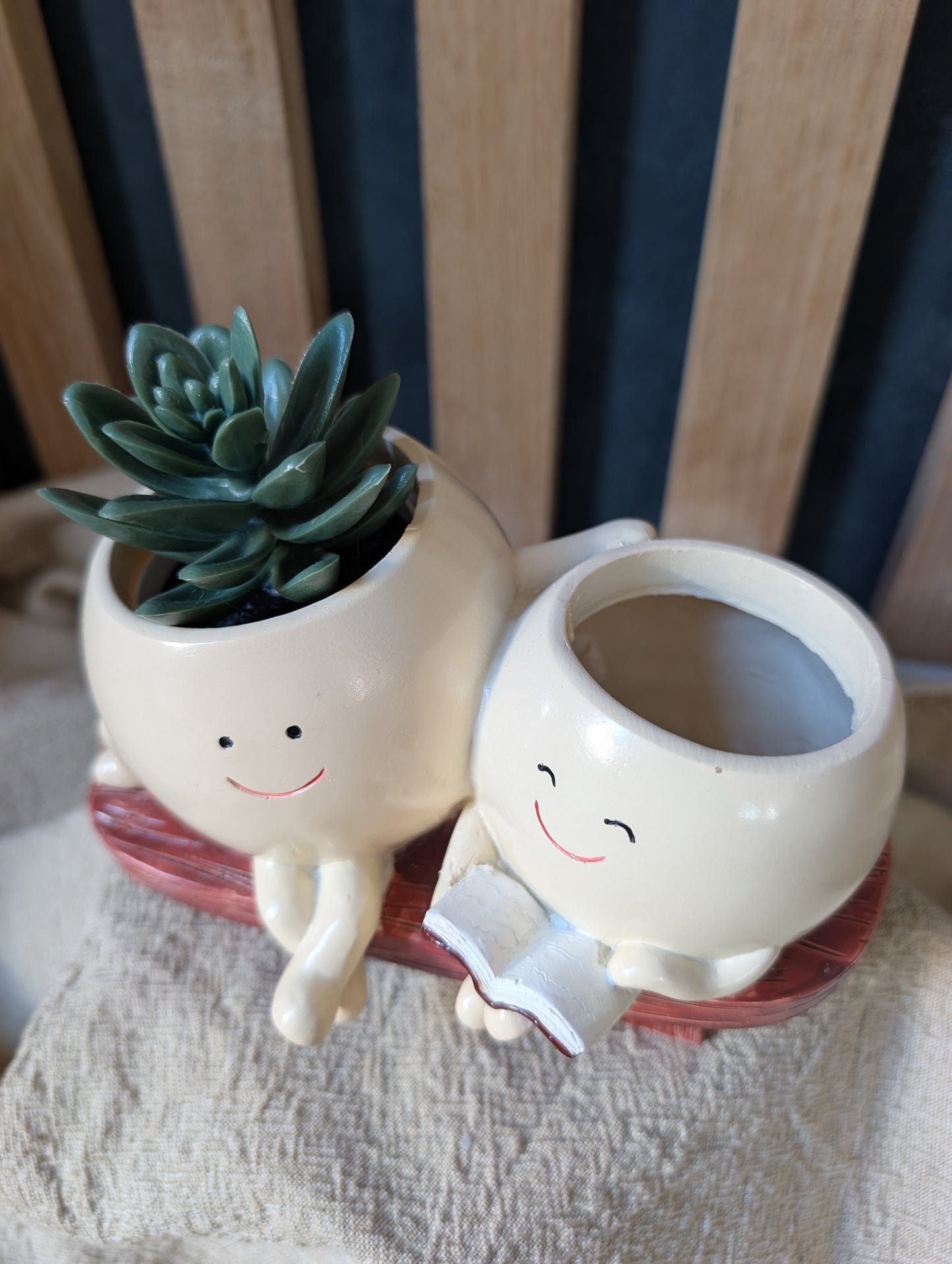 Happy Mother and Child Planter – Cute Reading & Plant Pot Duo on Wooden Bench