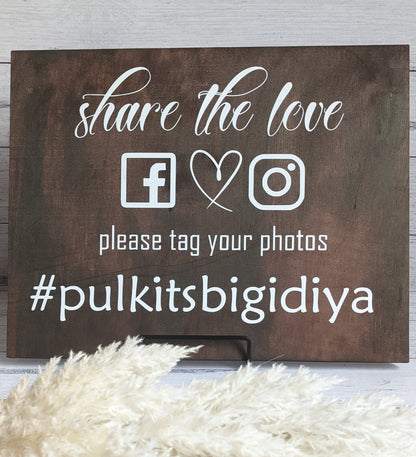 Share the Love Social Media sign